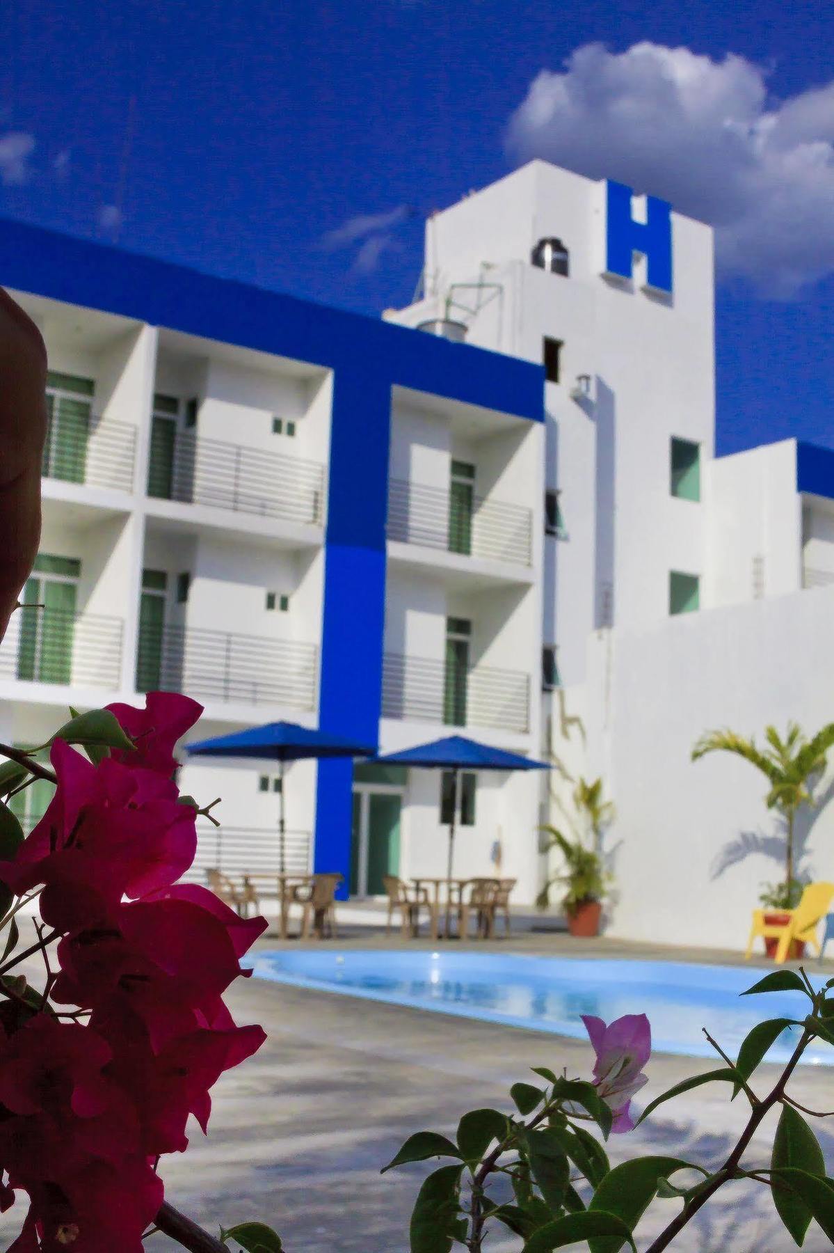 Global Express Hotel Escárcega المظهر الخارجي الصورة